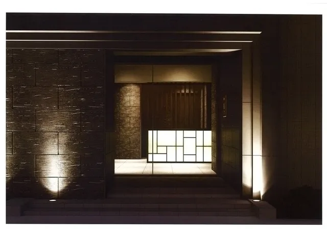 Grande Eterno - Exterior - ["Rectangle", "Wood", "Door"]