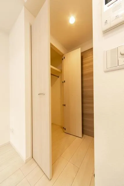 Serije Ikejiri Ohashi - Interior - ["Property", "Fixture", "Wood"]