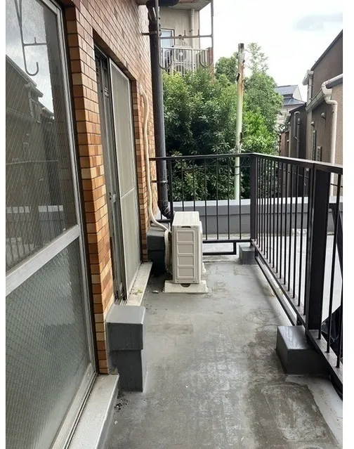 Maison Murase - Interior - ["Floor", "Composite material", "Balcony"]