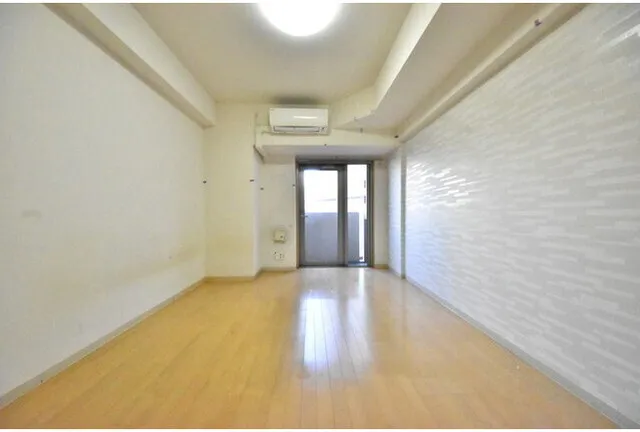 Aperto Nishi Shinjuku - Interior - ["Flooring", "Floor", "Ceiling"]