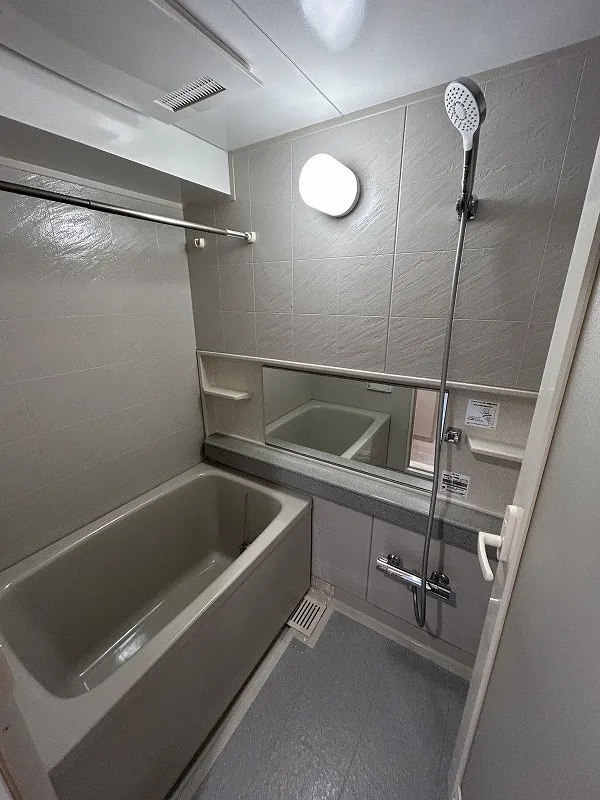 Prime Urban Nihonbashi Ningyocho - Interior - ["Flooring", "Plumbing fixture", "Floor"]