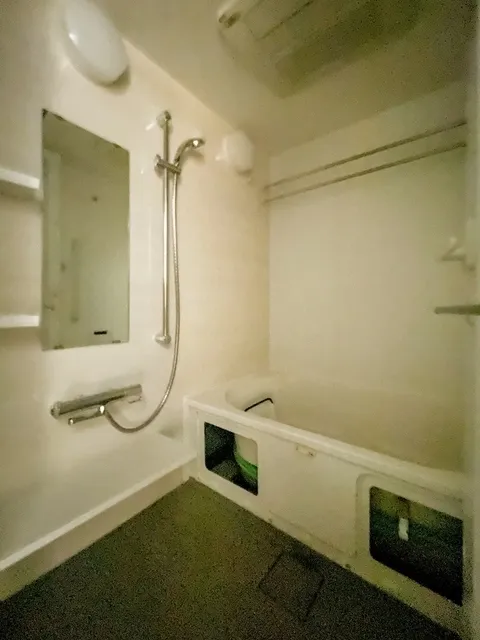 Royal Parks Shinagawa - Interior - ["Plumbing fixture", "Bathroom", "Flooring"]