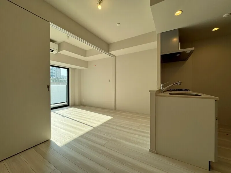 Lumiec Kinshicho - Interior - ["Flooring", "Floor", "Ceiling"]