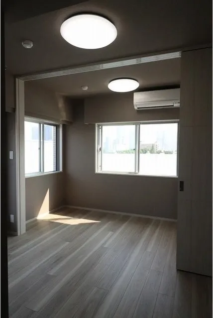 Comforia Monzennakacho South - Interior - ["Wood", "Floor", "Property"]