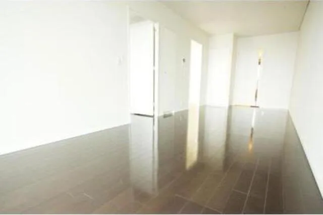 The Tokyo Towers Midtower - Interior - ["White", "Light", "Property"]