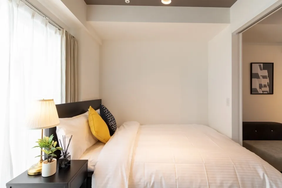 Hmlet Shinjuku Gyoenmae - Interior - ["Interior design", "Furniture", "Bed"]