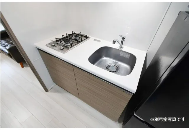 Makes Design Monzen-Nakacho River Place - Interior - ["Flooring", "Floor", "Plumbing fixture"]
