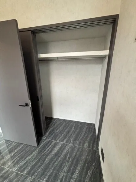 EXAM AKASAKA - Interior - ["Flooring", "Floor", "Grey"]