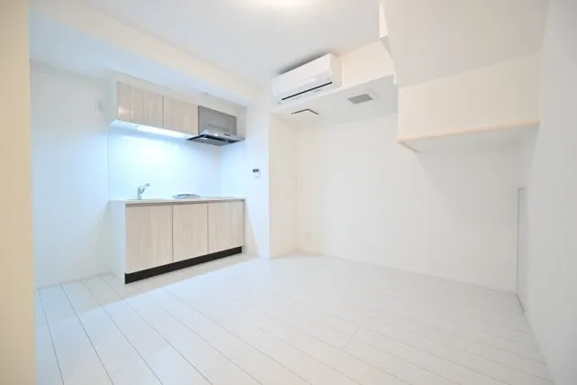 The Residence Nihonbashi - Interior - ["Flooring", "Floor", "Ceiling"]
