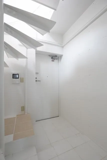 JOYCE Hiroo - Interior - ["Building", "Fixture", "Architecture"]