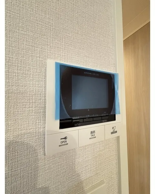 Well Square Shibuya Honmachi - Interior - ["Electronic device", "Technology", "Display device"]