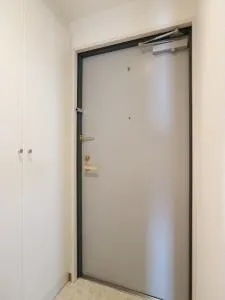 Across Meguro Tower - Interior - ["Door", "Door handle", "Home Door"]