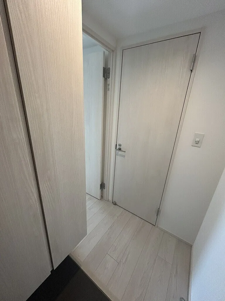 LiveFlat Magome - Interior - ["Wood", "Flooring", "Floor"]