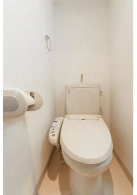 Esperal Ikebukuro - Interior - ["Toilet seat", "Toilet", "Plumbing fixture"]