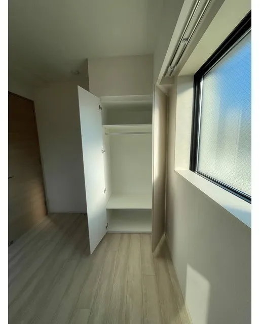 ALTERNA Nihonbashi - Interior - ["Wall", "Flooring", "Wood"]
