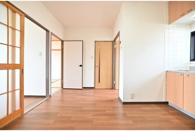 Seeds Residence Eifukucho Palace - Interior - ["Flooring", "Wood", "Floor"]