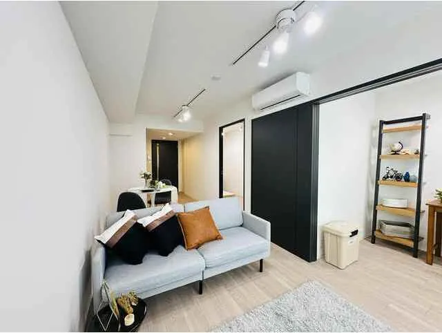 Well Square Gakugei Daigaku II - Interior - ["Flooring", "Interior design", "Floor"]