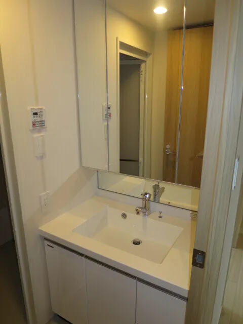 Emily Shakujii Park - Interior - ["Flooring", "Floor", "Interior design"]