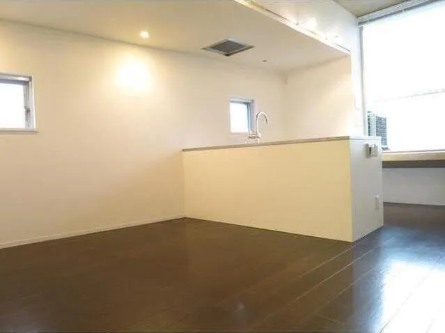 Ipse Gakugei Daigaku - Interior - ["Property", "Floor", "Wall"]