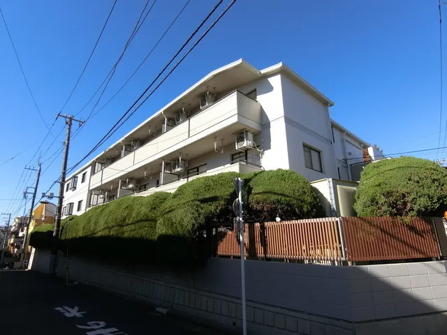 Maison Calm Nakaochiai North - Exterior - ["Residential area", "Urban design", "Overhead power line"]