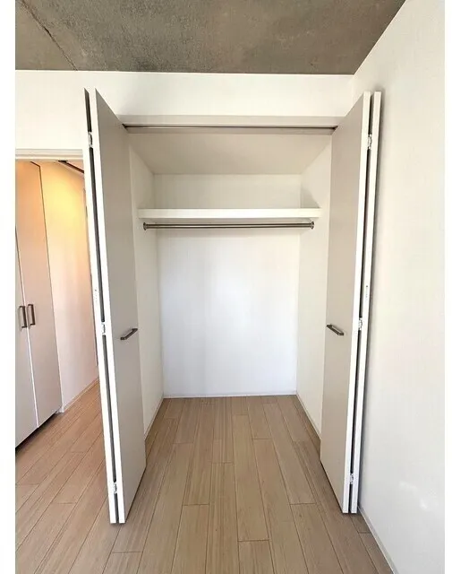 FARE Okachimachi - Interior - ["Wood", "Flooring", "Floor"]