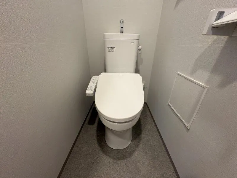 Blanchesta Ogikubo - Interior - ["Toilet seat", "Toilet", "Plumbing fixture"]