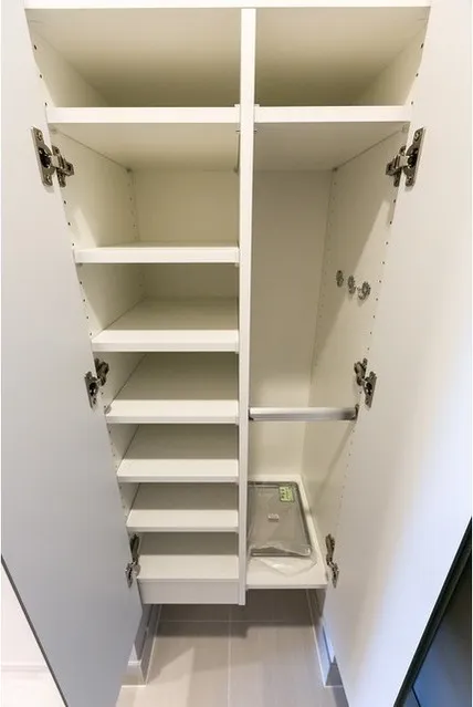 Demes Kiba - Interior - ["Shelf", "Furniture", "Shelving"]