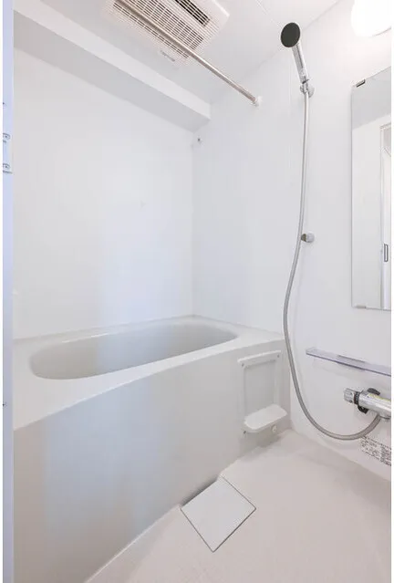 ASTILE Harajuku - Interior - ["Plumbing fixture", "Shower head", "Bathtub"]