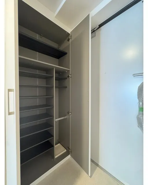 KDX Residence Kamiitabashi - Interior - ["Flooring", "Floor", "Grey"]