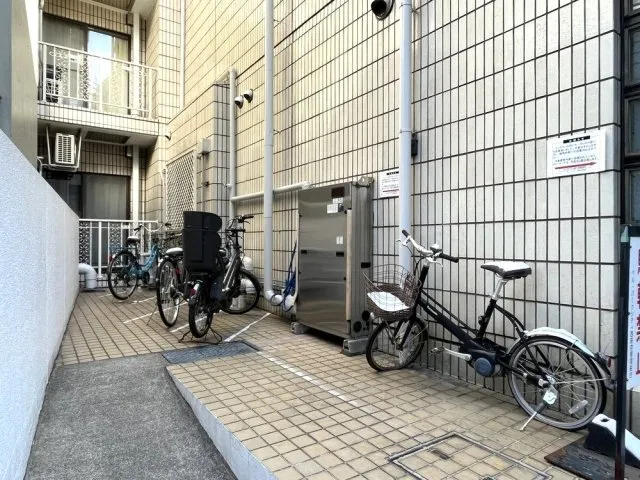 Bell Park City Nishi-Shinjuku - Other - ["Bicycle", "Bicycle wheel", "Wheel"]