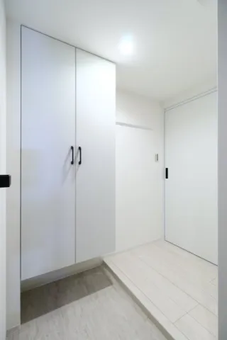 Bright Sumiyoshi - Interior - ["Flooring", "Wall", "Floor"]