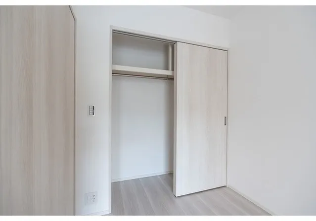Comforia Takenotsuka East - Interior - ["Wood", "Flooring", "Floor"]