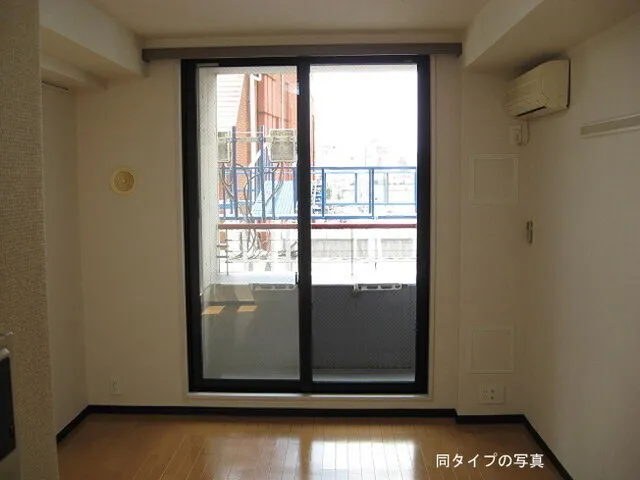 Comforia Oyama - Interior - ["Apartment", "Home Door", "Tile Flooring"]