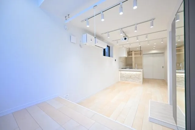 Grand Maison Meguro - Interior - ["Flooring", "Wood", "Floor"]