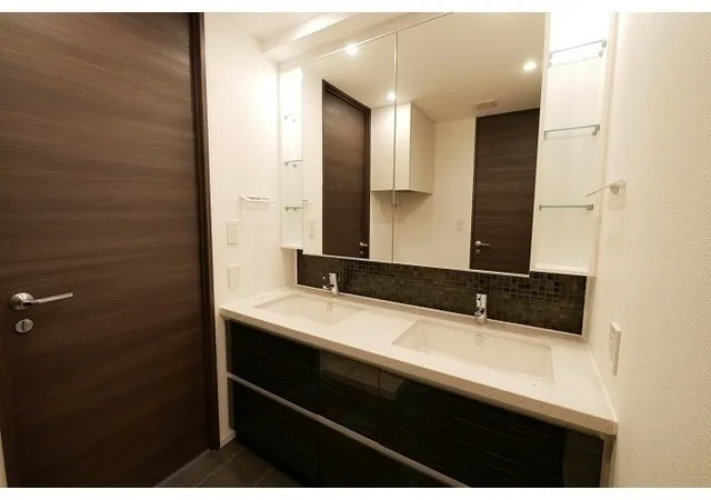 Comforia Shinjuku East Side Tower - Interior - ["Room", "Property", "Interior design"]