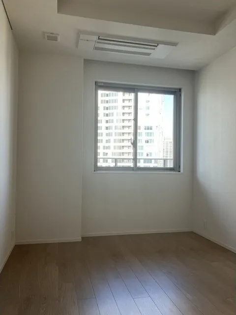 Branz Shibuya Sakuragaoka - Interior - ["Building", "Window", "Fixture"]