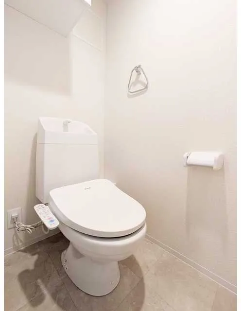 Grand Paseo Ookayama - Interior - ["Toilet seat", "Toilet", "Bathroom"]