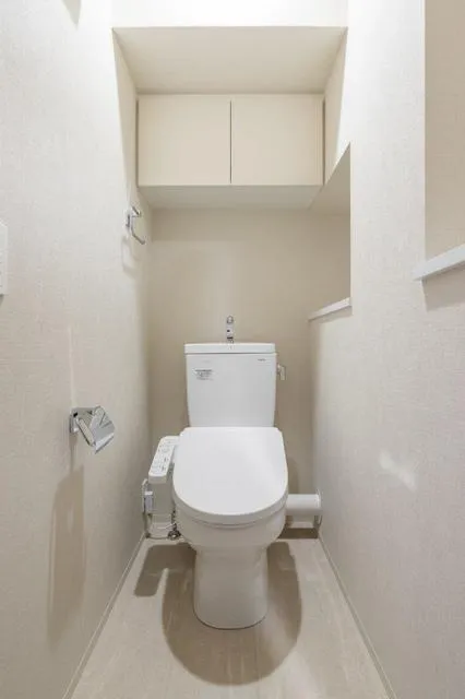 Geoent Ikebukuro - Interior - ["Toilet seat", "Toilet", "Building"]