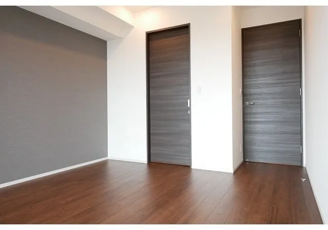 Comforia Shinjuku East Side Tower - Interior - ["Laminate flooring", "Floor", "Property"]