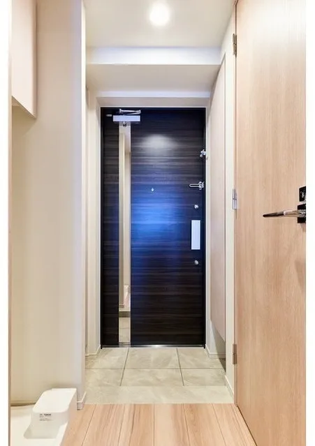 Lefon Progres Akabane Marks - Interior - ["Wood", "Flooring", "Floor"]