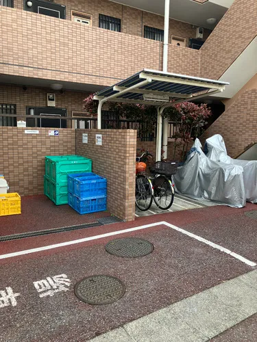 Lions Garden Senkawa - Exterior - ["Brickwork", "Brick", "Bicycle"]