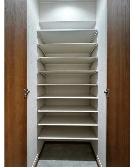 Well Square Hatagaya - Interior - ["Shelving", "Wood", "Shelf"]
