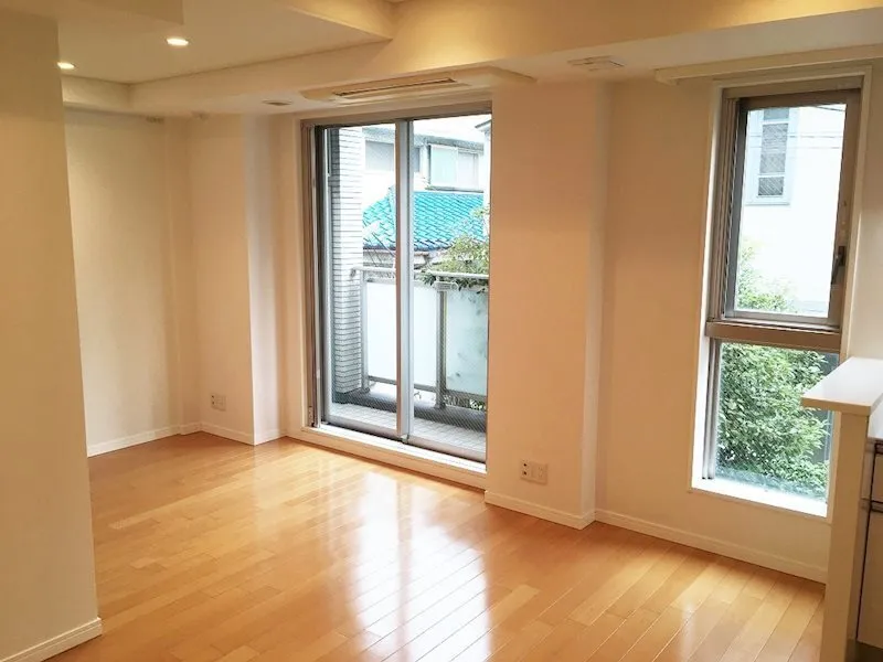 Minamiazabu West - Interior - ["Property", "Fixture", "Window"]