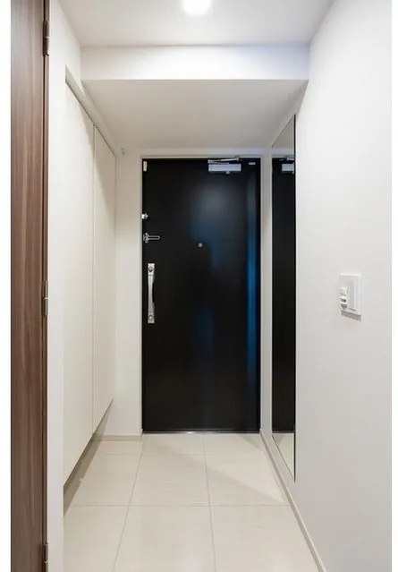 Comforia Higashiueno - Interior - ["Flooring", "Wall", "Floor"]