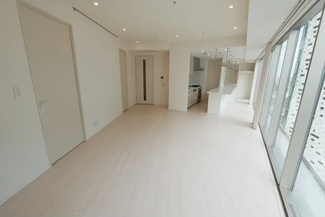 Comforia Shinjuku East Side Tower - Interior - ["Flooring", "Floor", "Wood"]