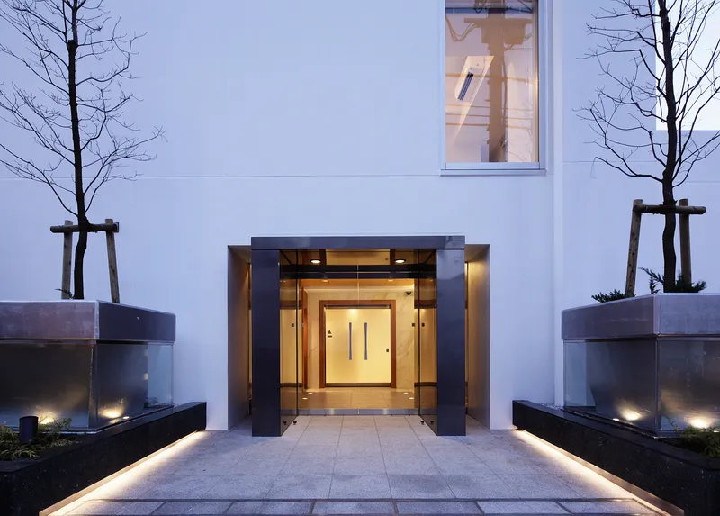 Court Hills Hiroo Minami - Exterior - ["Glass", "Apartment", "Aluminium"]