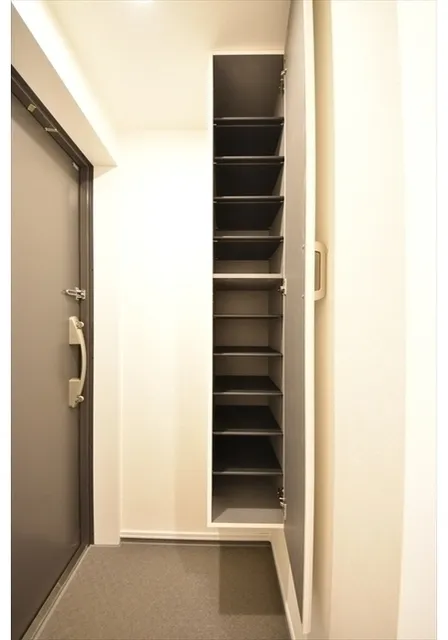 Le Coeur Shibuya Honmachi - Interior - ["Wood", "Interior design", "Shelving"]
