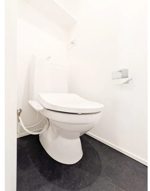 CLK Higashijujo - Interior - ["Toilet seat", "Toilet", "Bathroom"]