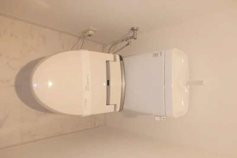 Doue Shinkawa - Interior - ["Design", "Toilet seat", "Plumbing fixture"]