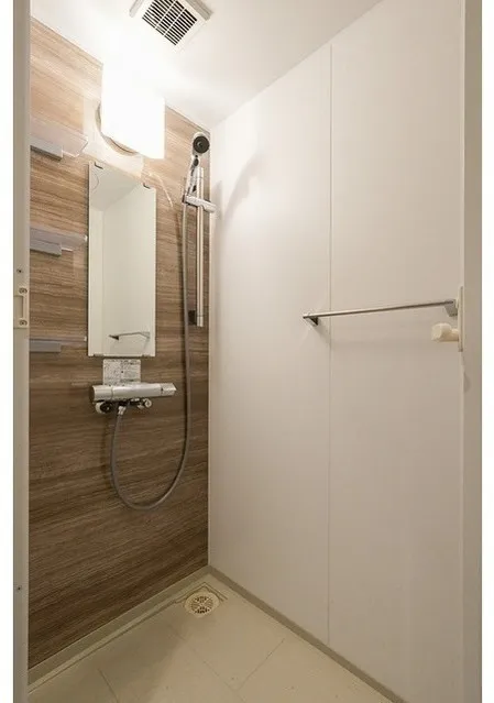 Season Flats Omorinishi - Interior - ["Flooring", "Plumbing fixture", "Floor"]
